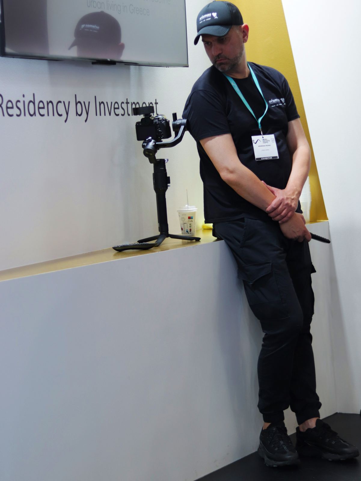 Setup γυρίσματος σε εταιρικό booth